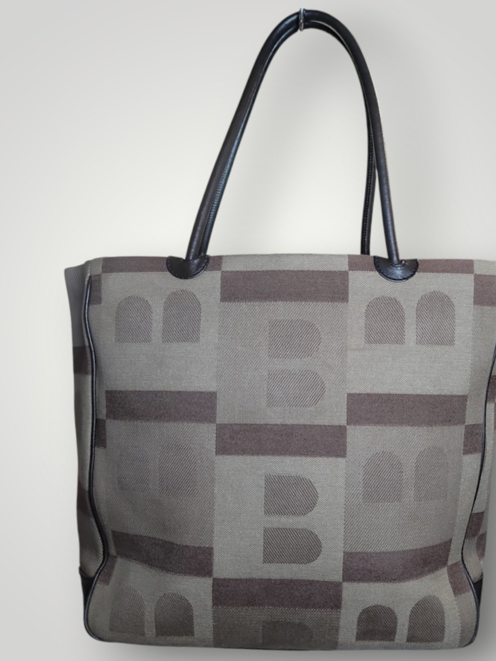 Bally Monogram Jacquard Canvas Leather Tote Bag w/ Pouch - Picture 3 of 10